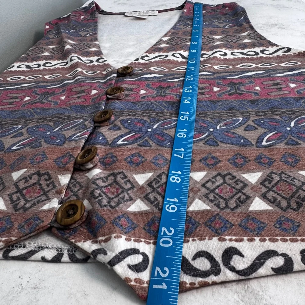 Vintage Women's Cape Isle Knitters Vest Size L Brown Blue Patterned